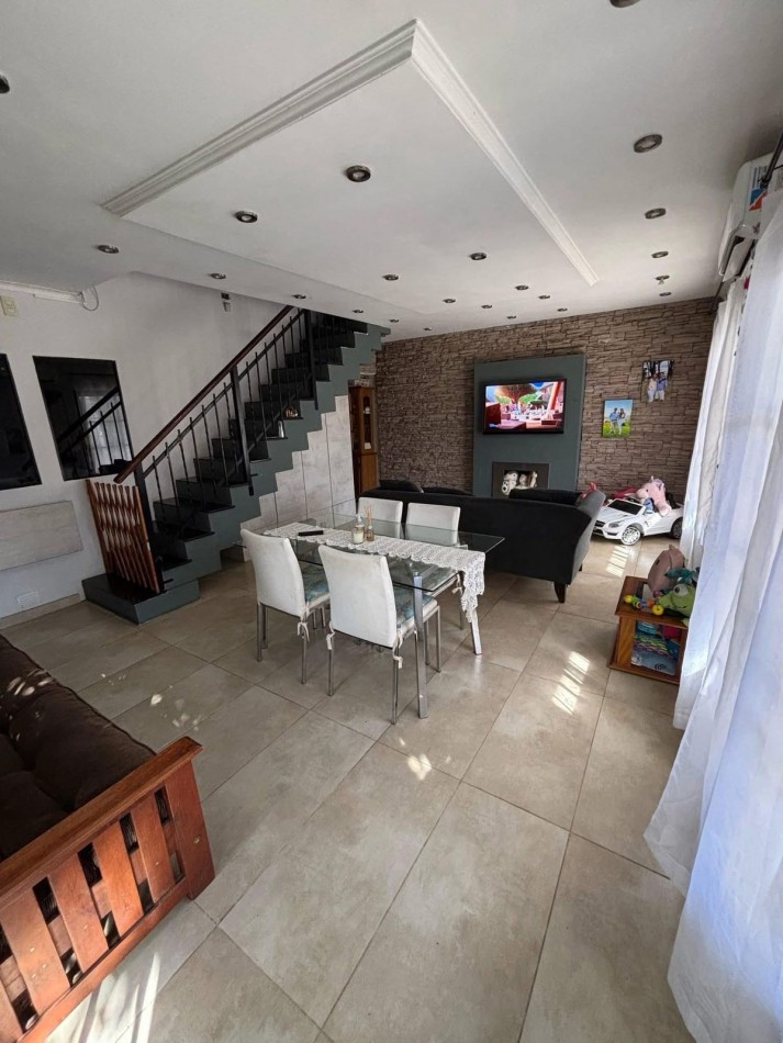 EN VENTA - IMPORTANTE PROPIEDAD EN COLON 