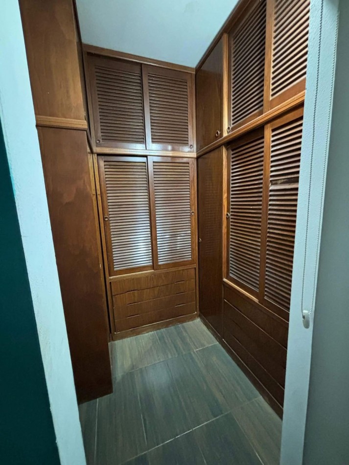 EN VENTA - IMPORTANTE PROPIEDAD EN COLON 