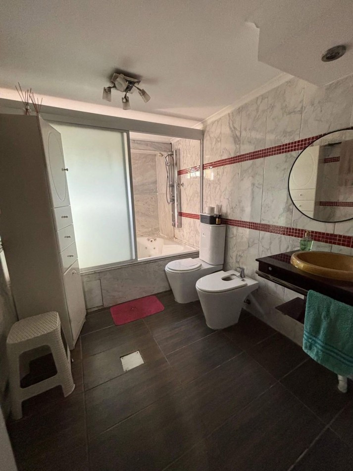 EN VENTA - IMPORTANTE PROPIEDAD EN COLON 