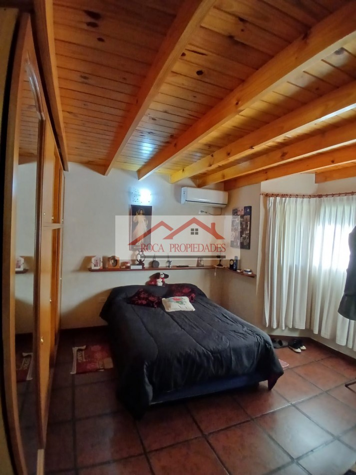 VENTA - IMPORTANTE PROPIEDAD EN BARRIO LOS BRETES