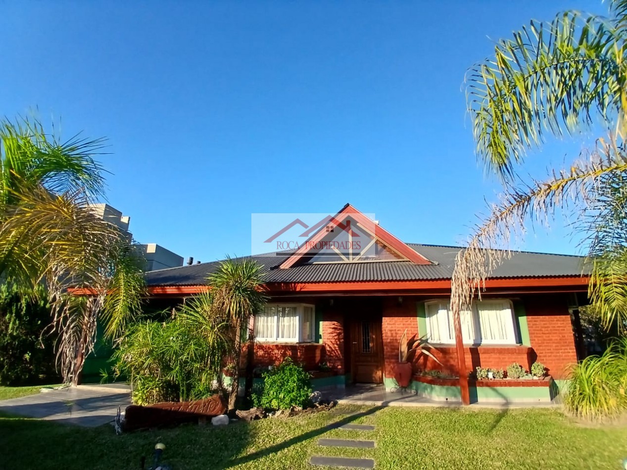 VENTA - IMPORTANTE PROPIEDAD EN BARRIO LOS BRETES
